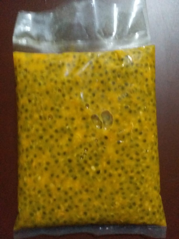 Passion fruit puree with seed pack of 1kg, Nice Aroma