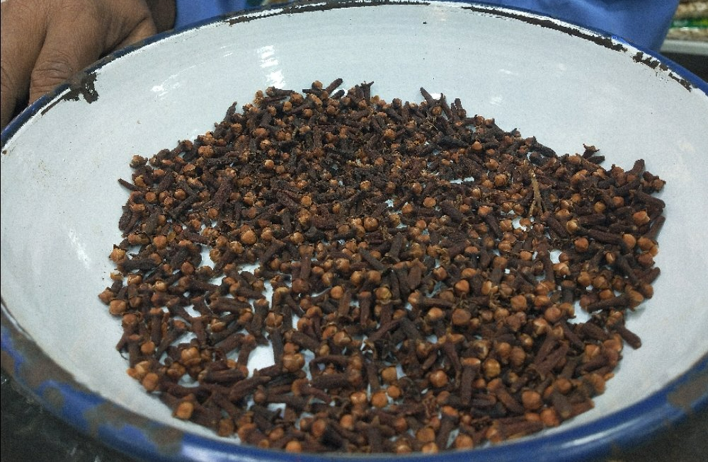 Brown Organic Dry Cloves