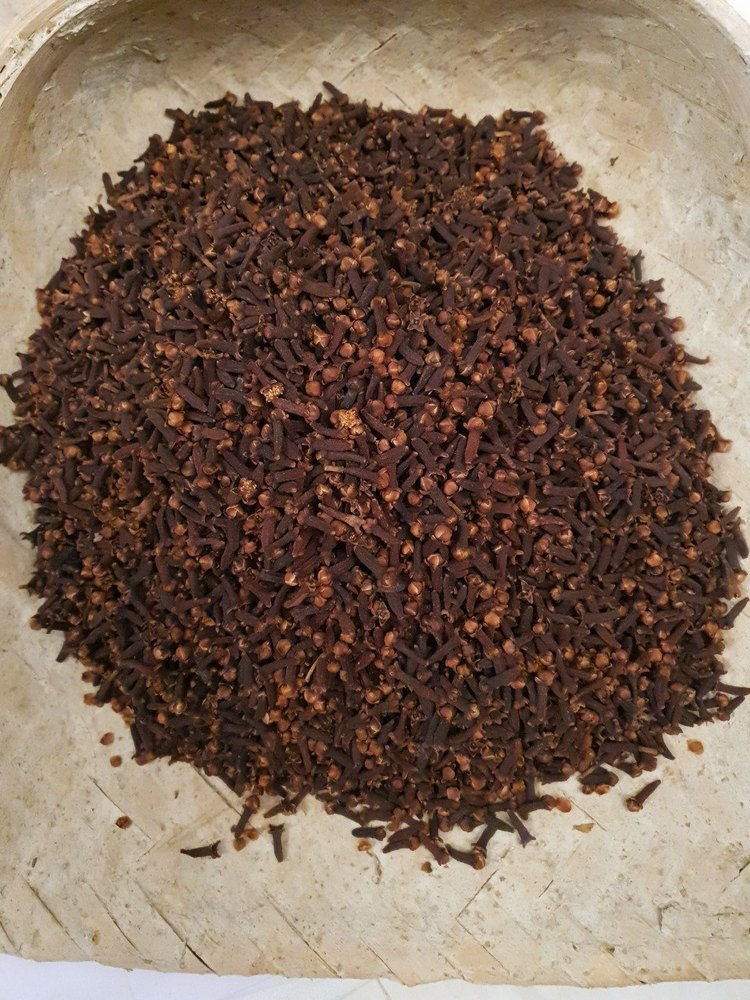 Brown Whole Cloves