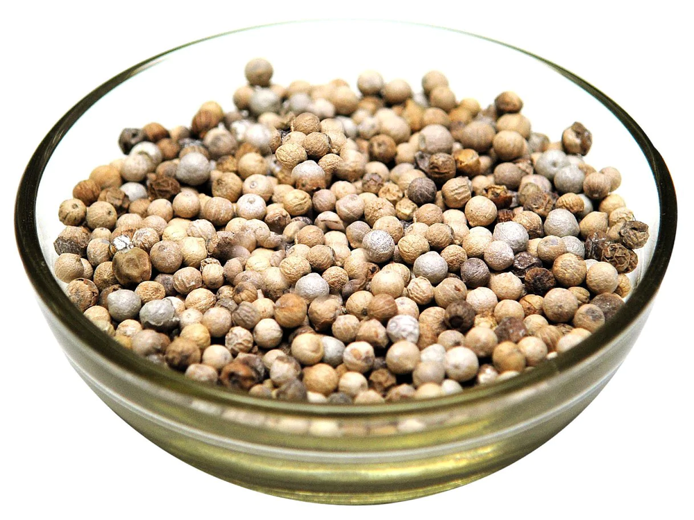 Light Brown Organic White Pepper Seed, Packaging Size: Loose