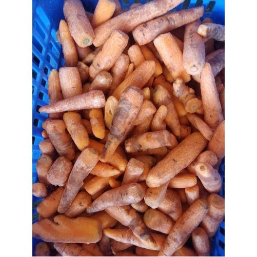 Red Carrot A Grade Fresh Peeled Carrot, Packaging: Plastic Bag or Polythene Bag, Pesticide Free (for Raw Products)