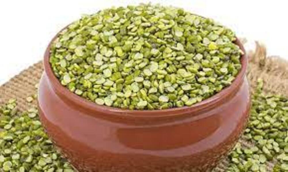 Split Green Moong Dal, High in Protein, Packaging Size: Loose