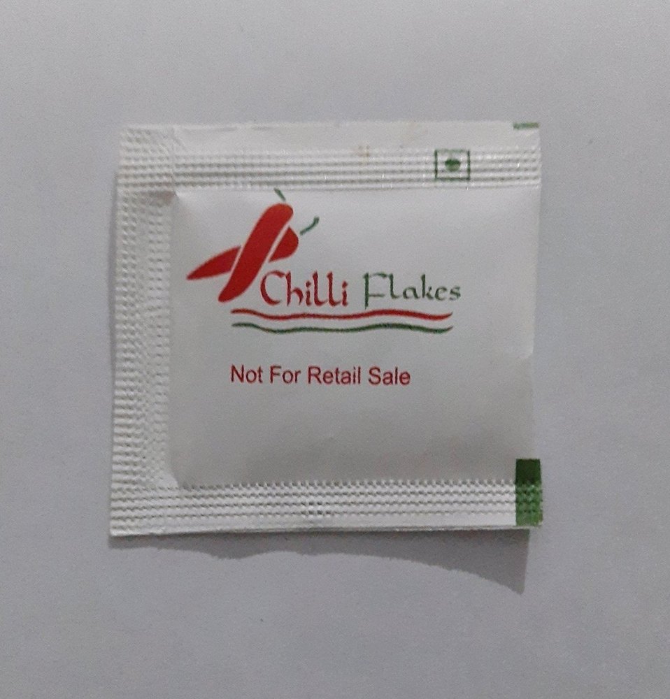 Chili Flake Red Chilli Flakes Sachet, Packaging Size: 0.8 gm