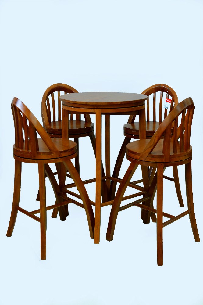 Brown Cafe Wooden Table Chair Set, Seating Capacity: 4