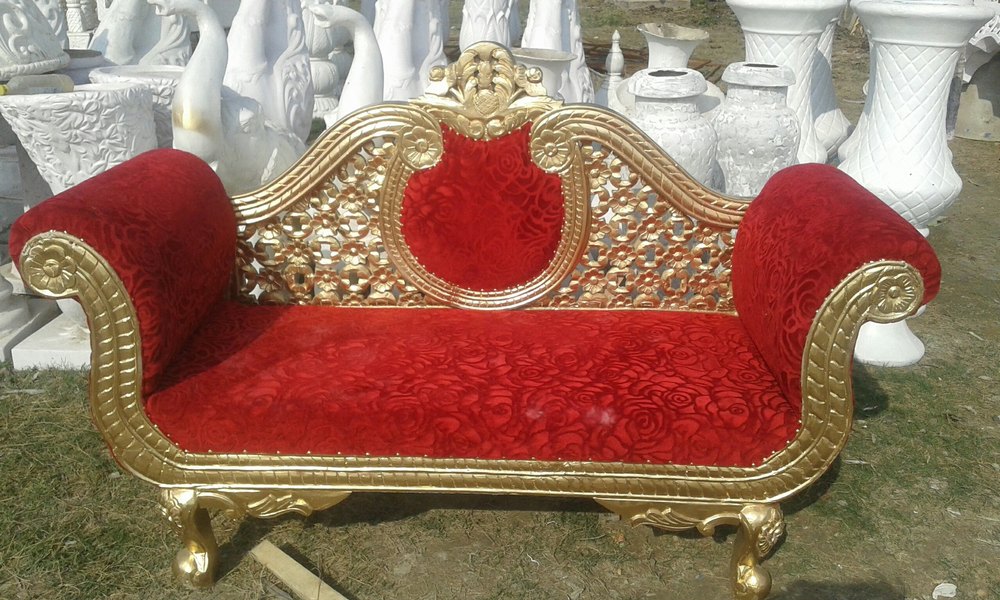 Modern Golden Wedding Carved Sofa, Size: Traditional