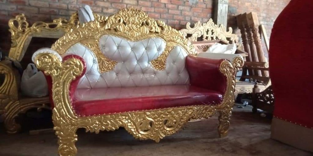 Golden Fancy Wedding Sofa, Size: 2 Seater