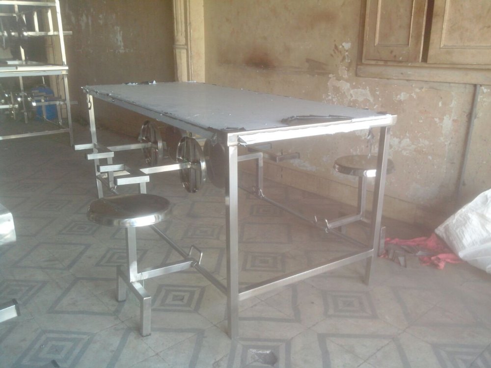 MAK Engineering Metallic Gray SS Canteen Table, For Restaurant, Canteen, Seating Capacity: 8