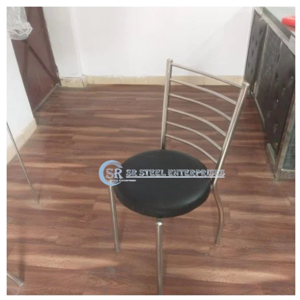 Black Steel Cafe Chair, Seating Capacity: 100-120kg