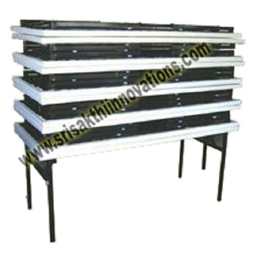 Srisakthiinnovations Banquet Furnitures, Size/dimension: 24 X 30