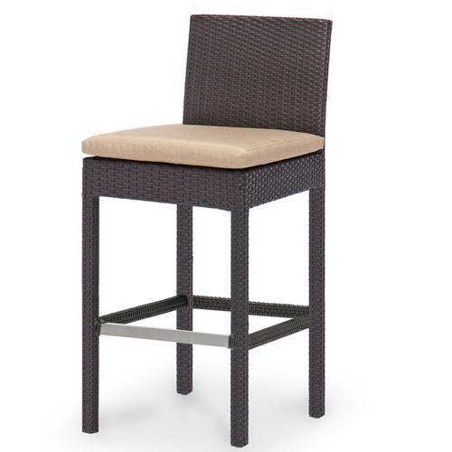 Multicolor Wicker Hub Wicker Bar Stool