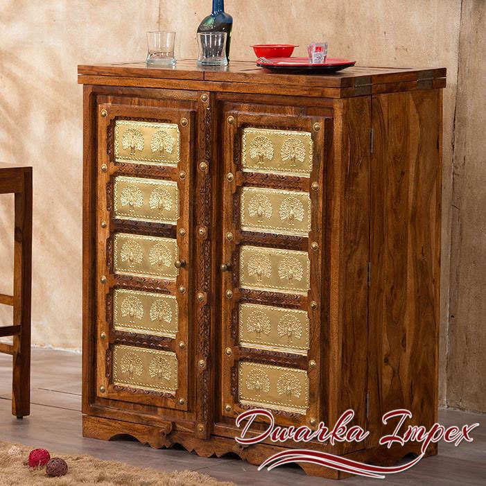 Sheesham Wood Wooden Bar Cabinet With Metal Fitting