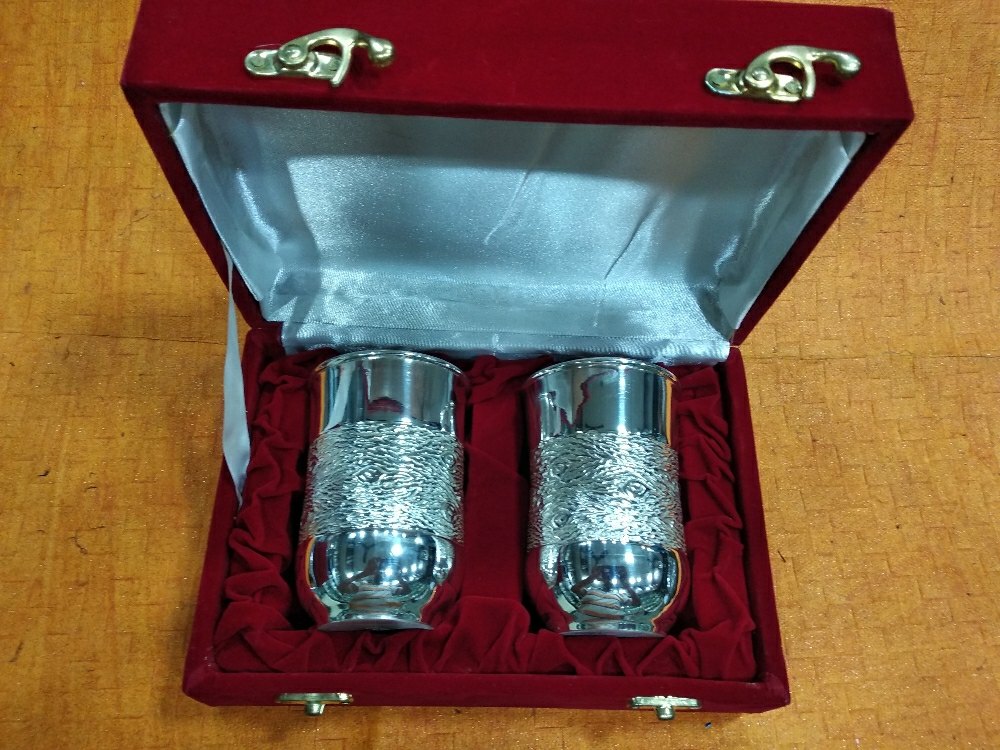 92.5 Silver Glass, Packaging Type: Red Velvet Box