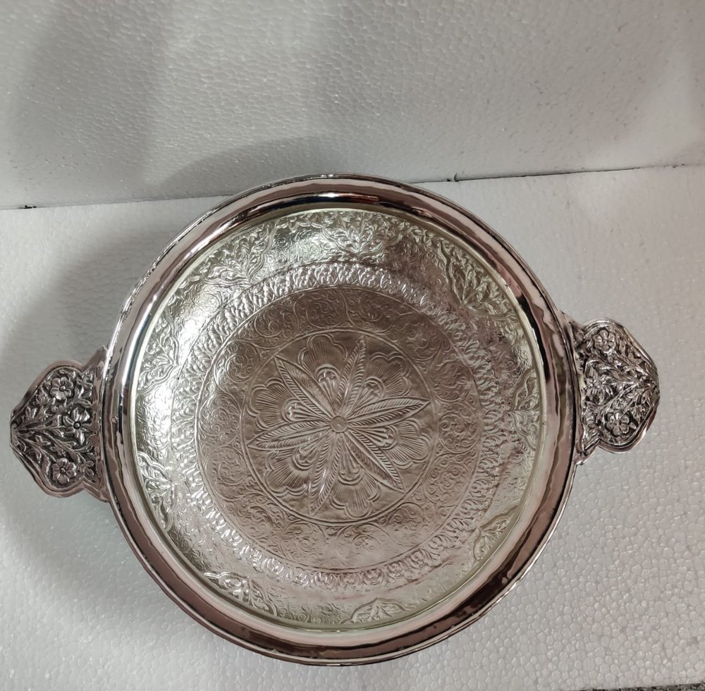 Glossy Carved Silver Urli, Size: 3inch