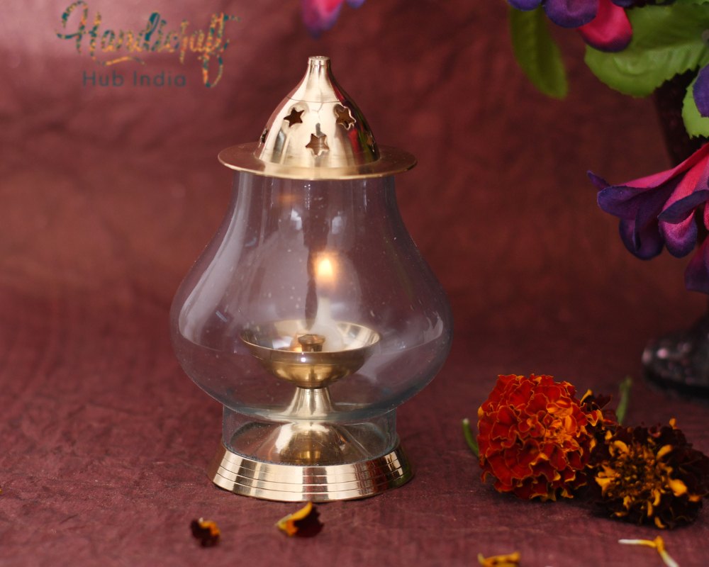 Gold Plated Round HHIGS013 HHI German Silver Diya With Oil Lamp, Size: 16 X 10 Cm