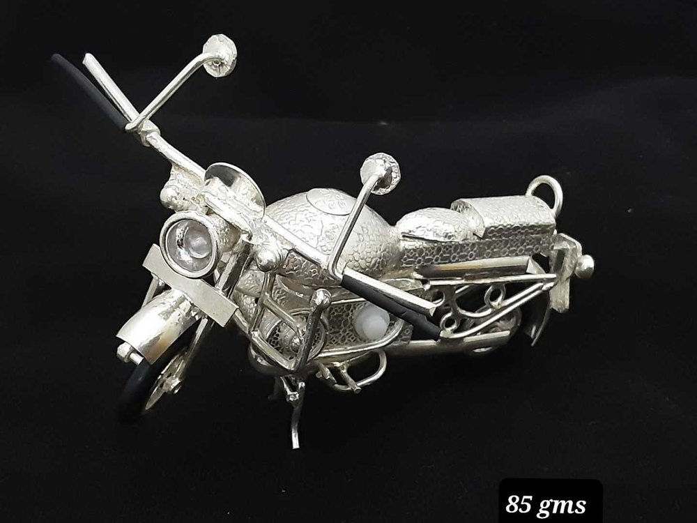 Traditional 85g Decorative Silver Bike, Size: 5x6 Inch