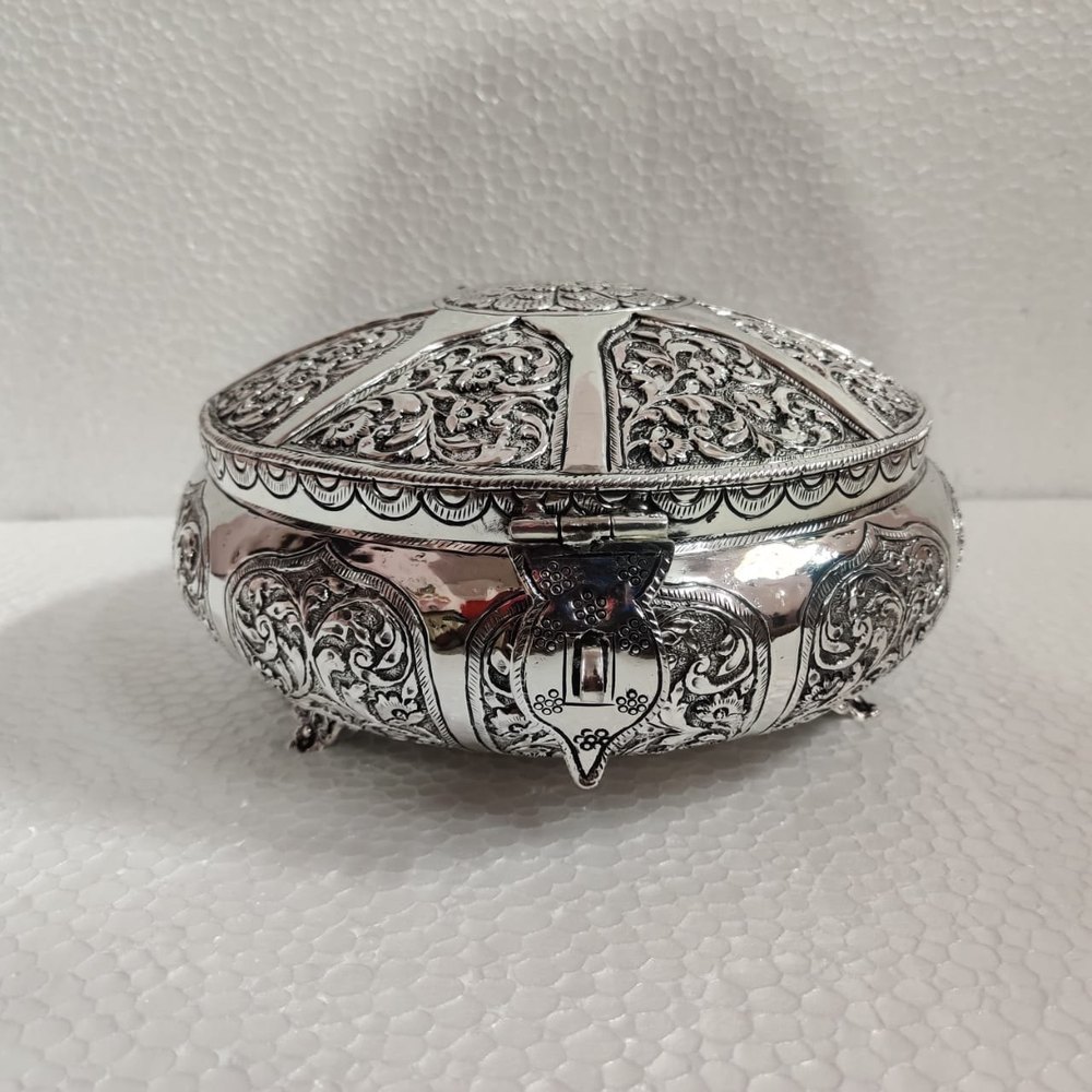 Glossy Round Silver Jewelry Box