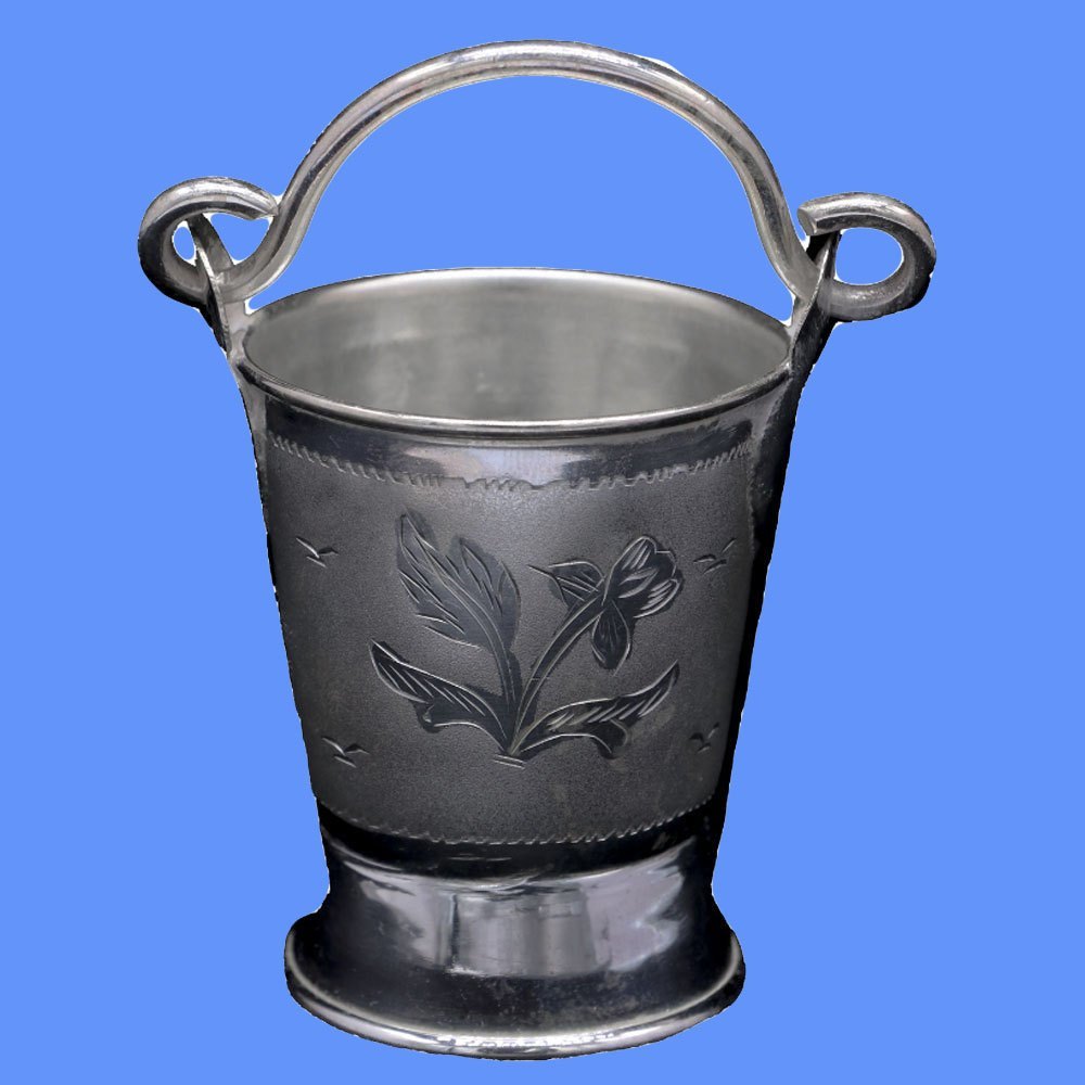 150gm Embossed Silver Bucket