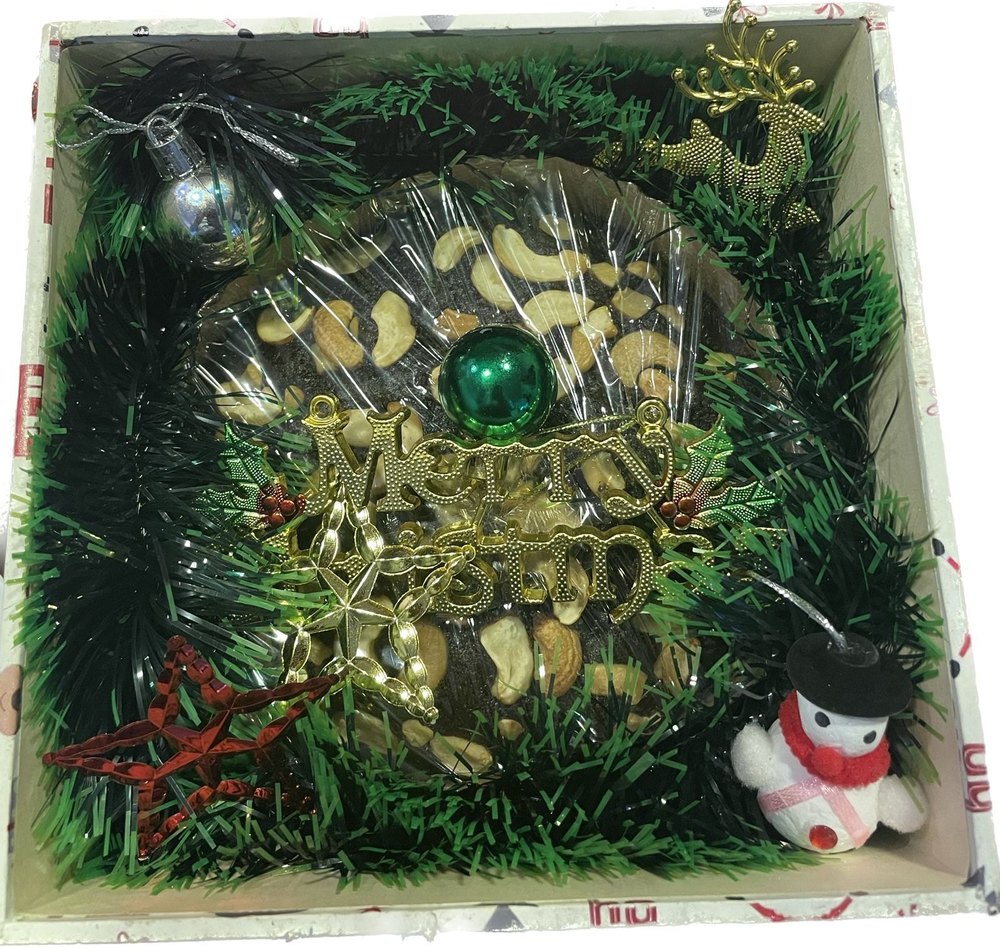 Round Christmas Plum Cake 500gms, Packaging Type: Box img
