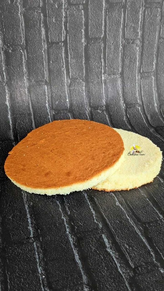 Vanilla Square Sponge Cake, For Bakery, Packaging Type: Carton Box img