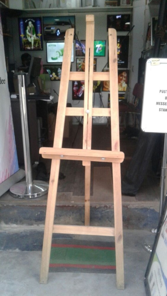 Wood Poolish Easel Stand, Size: Up To 6ft Height