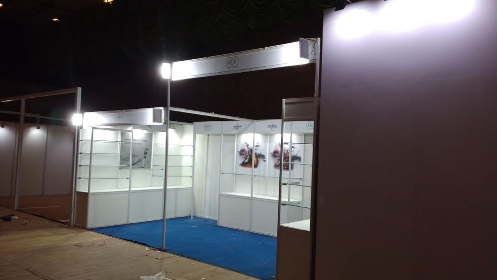 White Octonorm Octanorm Stalls For Exhibition, Size: 1mx8\' Boards