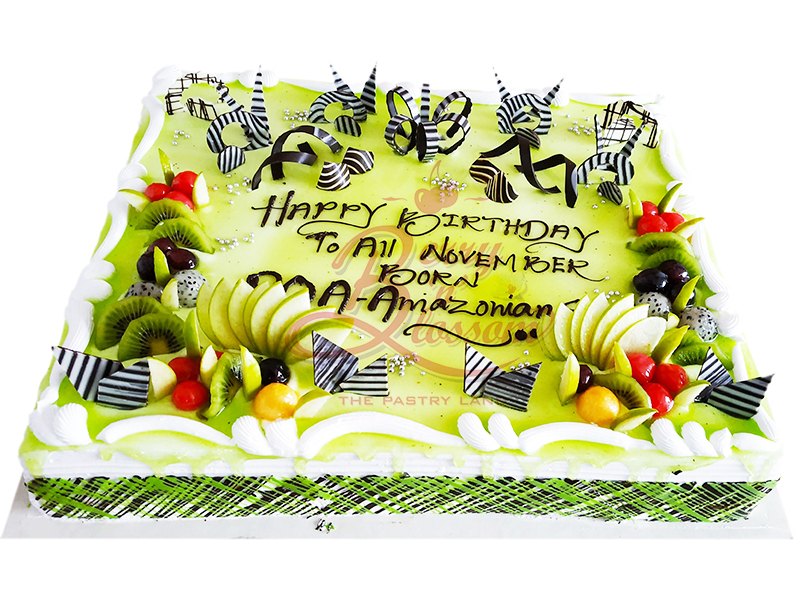 Square 3 kg Apple & Kiwi Cake, Packaging Type: Box, For Birthday Parties