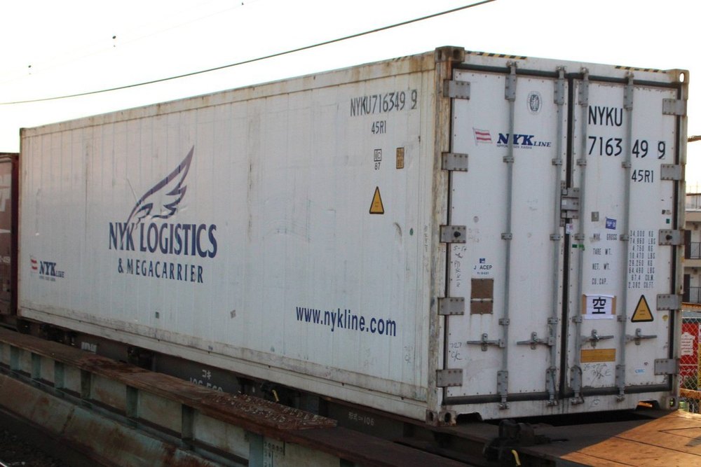 Refrigerated Shipping Container On Rent