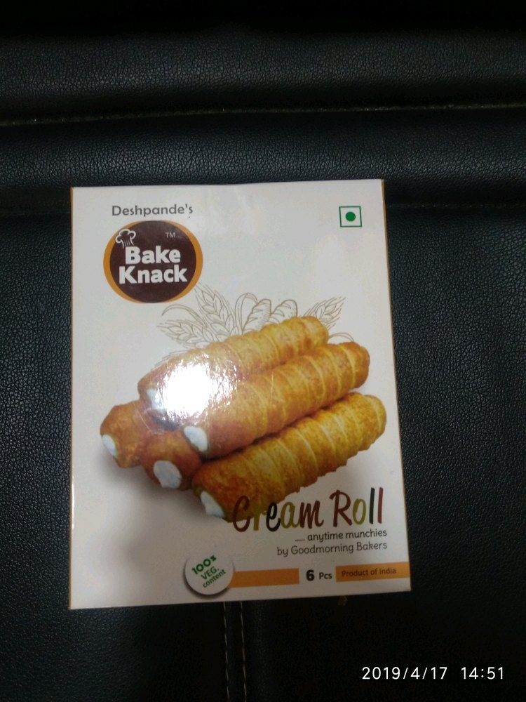 Vanilla Bake Knack Cream Roll