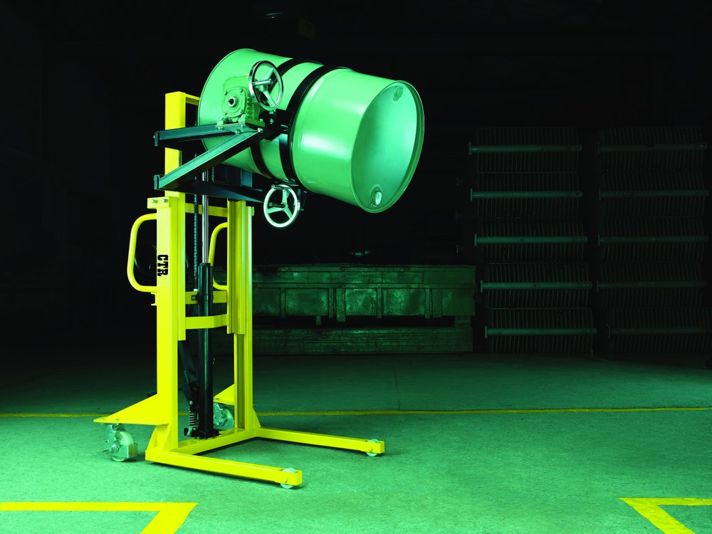 Drum Handling Equipment for Material Handling