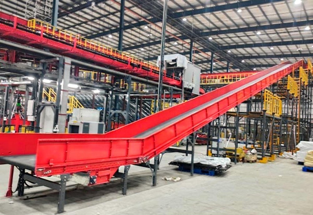 Inclined Belt Conveyor