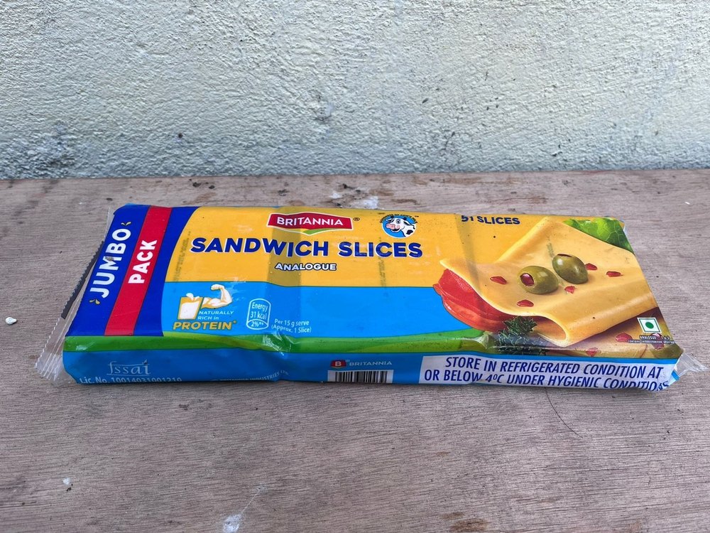 Britannia Cheese Sandwich Slices, Packaging Size: 1 Kg, Packaging Type: Packet