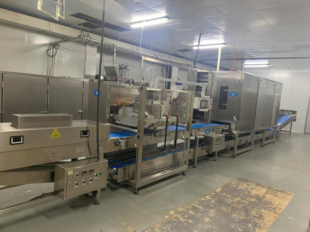 MS Automatic Chocolate Moulding Machine, Capacity: 2Tons/Day