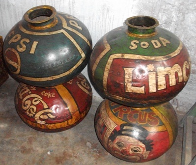 Round Iron Painted Pot, For Decoration img