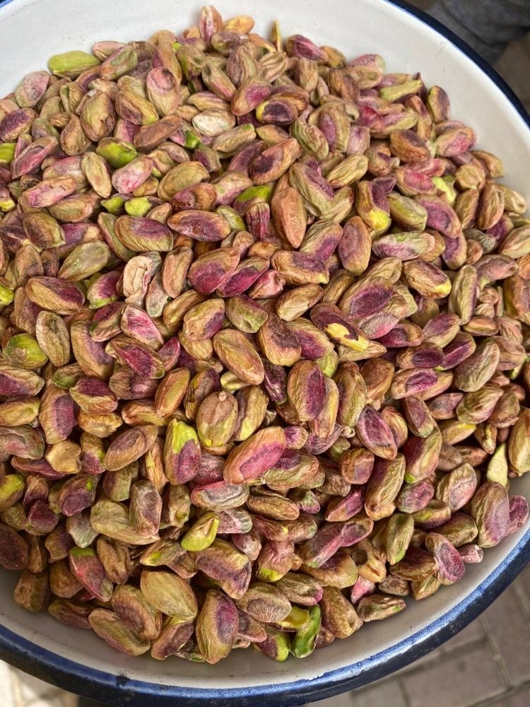 Pistachio Kernel, Packaging Type: Carton, Packaging Size: 20 Kg img