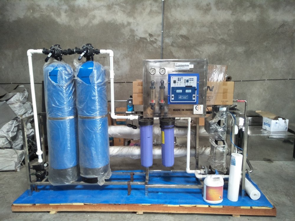 FRP RO Water Treatment Plant For Bottle, ISI, Bottle Filling Capacity: 30 Bottle/Min