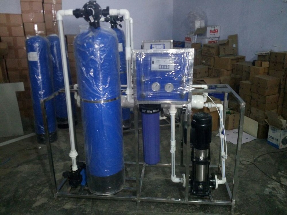 1000 LPH Reverse Osmosis Equipment, FRP