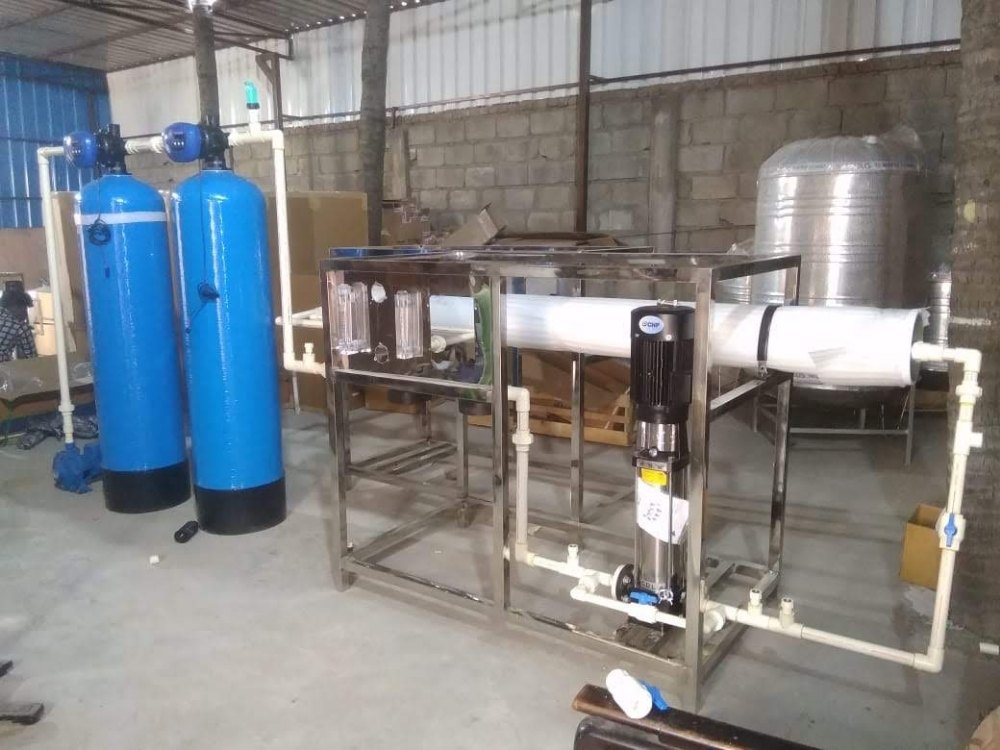 DAT Reverse Osmosis Water Purifying Equipment, Automation Grade: Fully Automatic, Water Storage Capacity: 1000 L