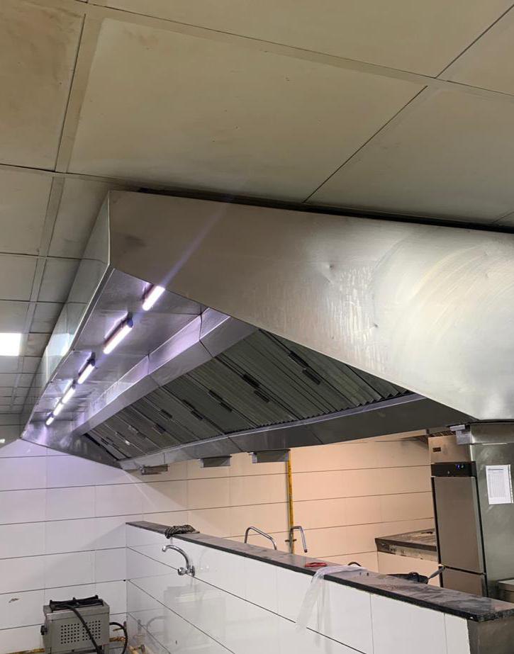 Hotel Purpose Island Type Exhaust Hood, Size: Tailor Made