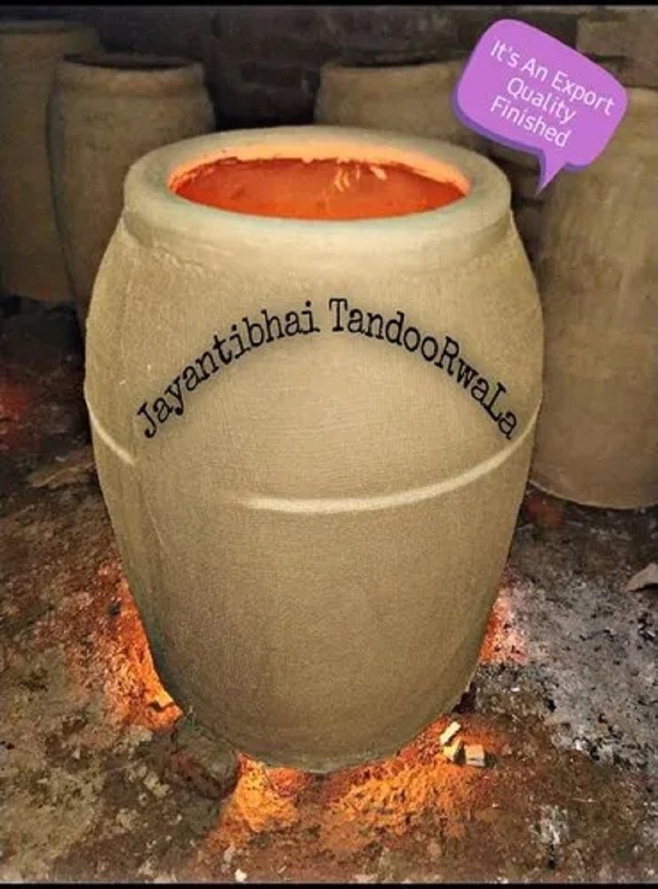 Round Unbaked Earthen Clay Tandoor, For Hotel, Capacity: 20 Roti Per Minute