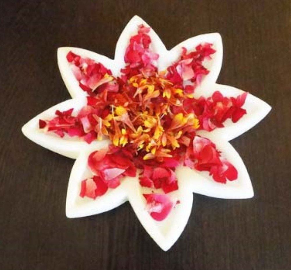 White Marble Flower Centerpiece, Size/Dimension: 10 Inch (diameter)