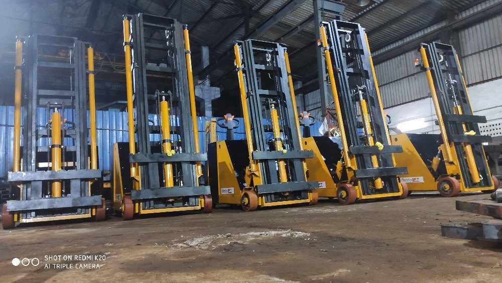 Besto Battery Operated Hydraulic Stacker For Industrial