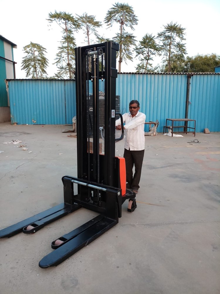 SRE Battery Semi Electric Hydraulic Stacker, Lifting Capacity: 1.5 Ton, 300-350