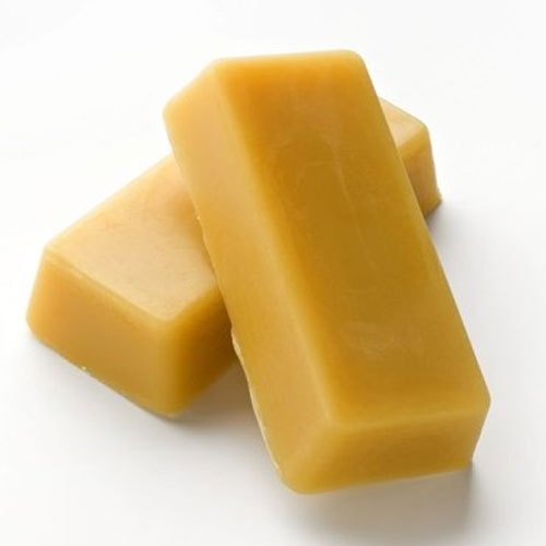 Yellow to off White Pure Unrefined Filtered Beeswax, Packaging Type: 1 KG Bar, Packaging Size: Min 5 KG img