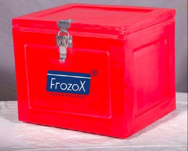 FrozoX Red Ice Chest, Capacity: 400 ml To 6 Liter