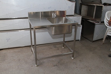 Bar Sink With Table img