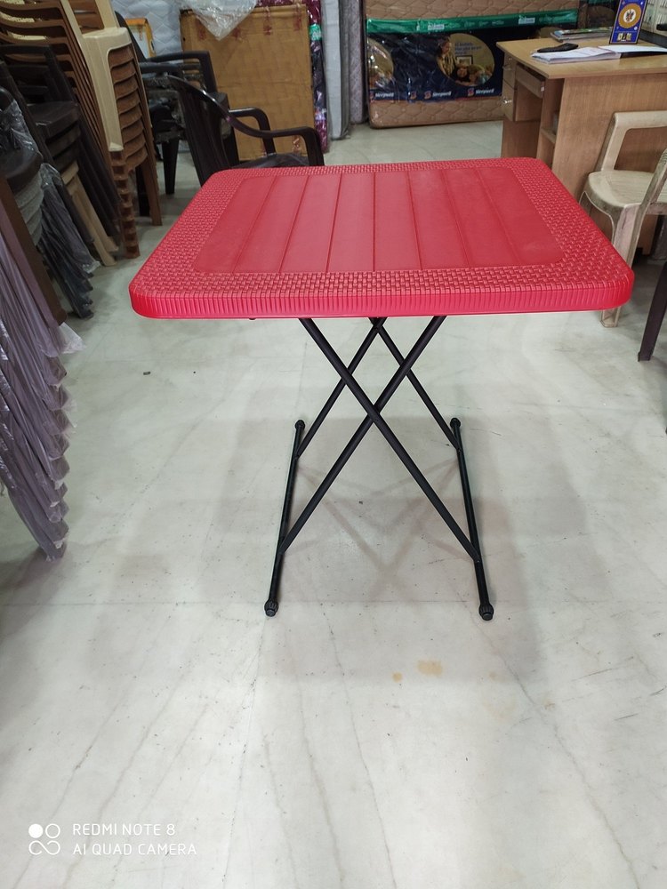 Red Supreme Dine Folding Plastic Table