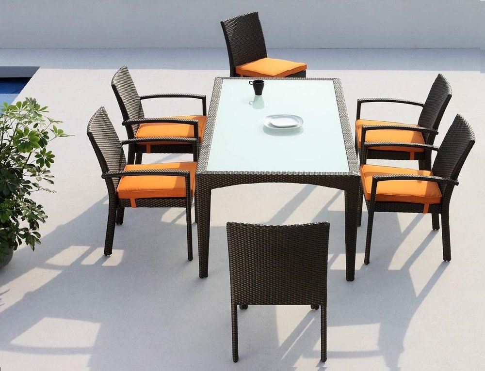 Polished Brown 6 Seater Outdoor Dining Table Set, For Home