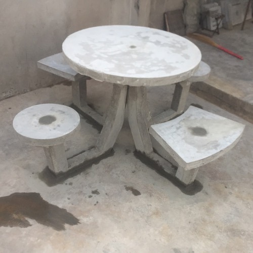 1 Table, 4 Stool White 4 Seater Cement Dining Table Set, For Hotel