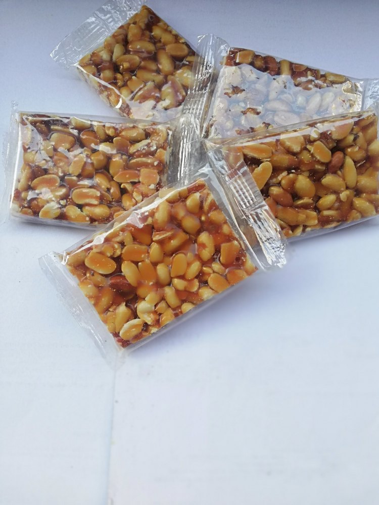Icds Groundnut Chikki Peanut Chakki, 1 K.g, Packaging Size: 25 K.g img