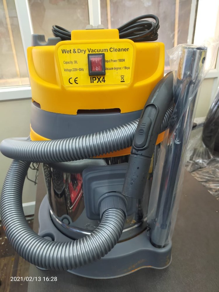 Vacuum Cleaning, for Industrial use